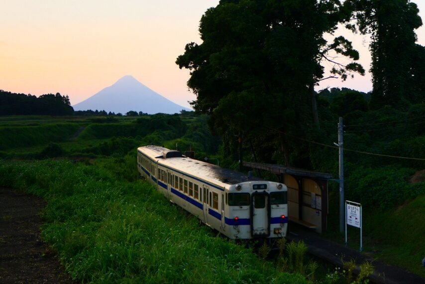 松ヶ浦駅の１番列車