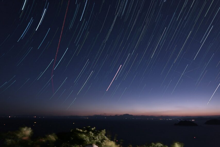 星が舞い、星降る夜景-2