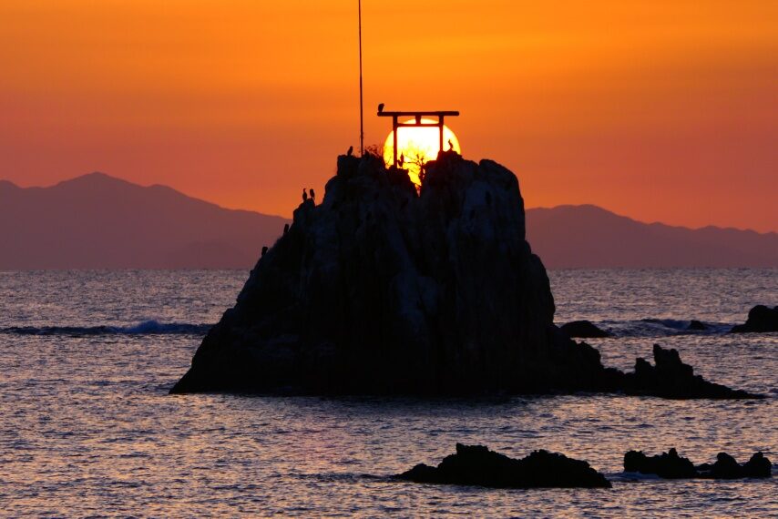 阿久根牛ノ浜景勝地に沈む夕陽-2