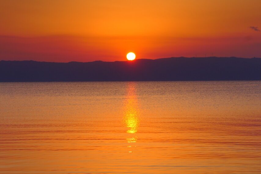 姶良市重富海岸からのご来光-2