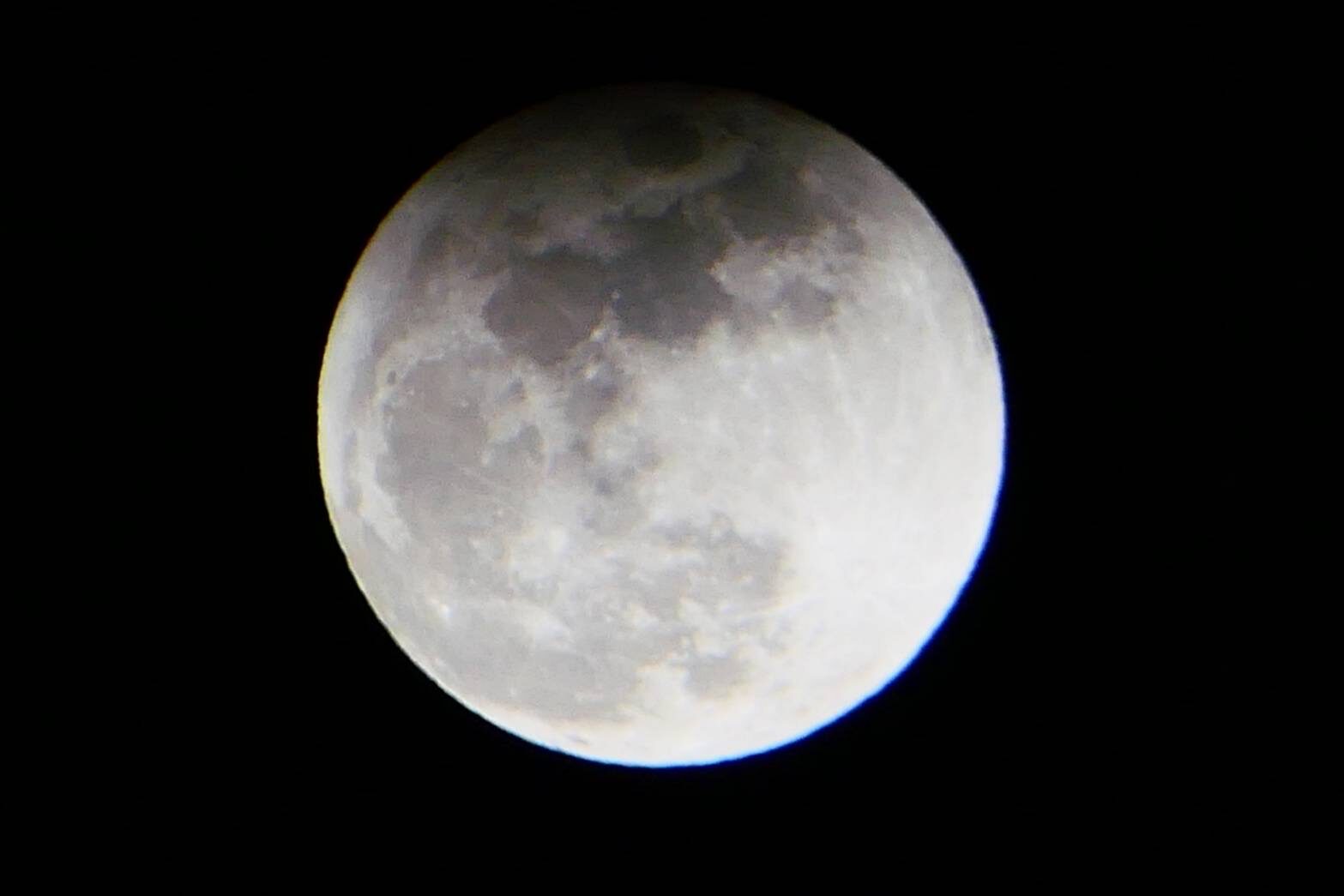 ワームムーンの皆既月食-11