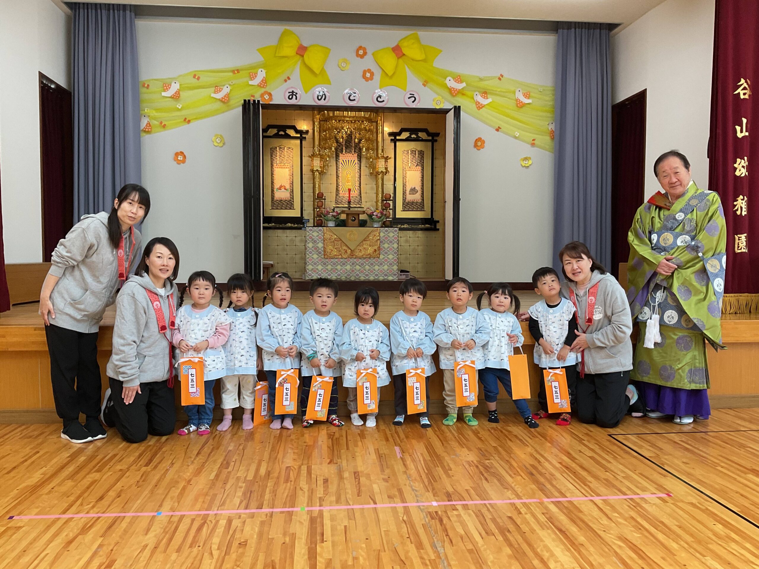たに幼めばえ保育園　（園内）